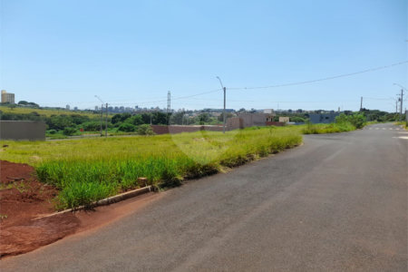 Terreno à Venda no Bairro Salto do Monjolinho -São Carlos/SP