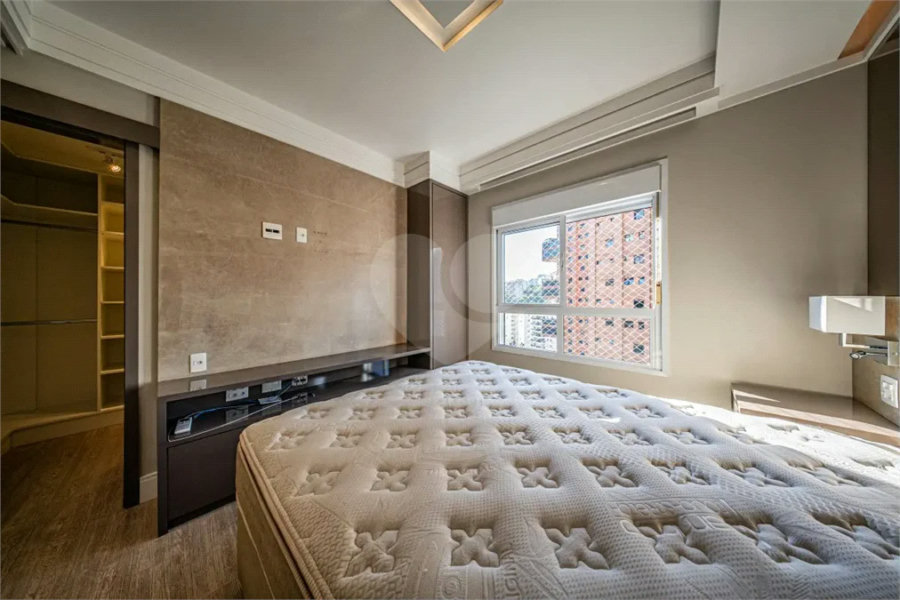 Apartamento à venda com 3 suítes em Jardim Fonte do Morumbi, São Paulo, SP