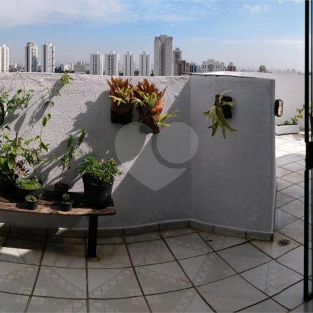 Cobertura Duplex com 156m2 no Ipiranga com 3 dormitórios sendo 1 suíte, espaço gourmet, 3 vagas