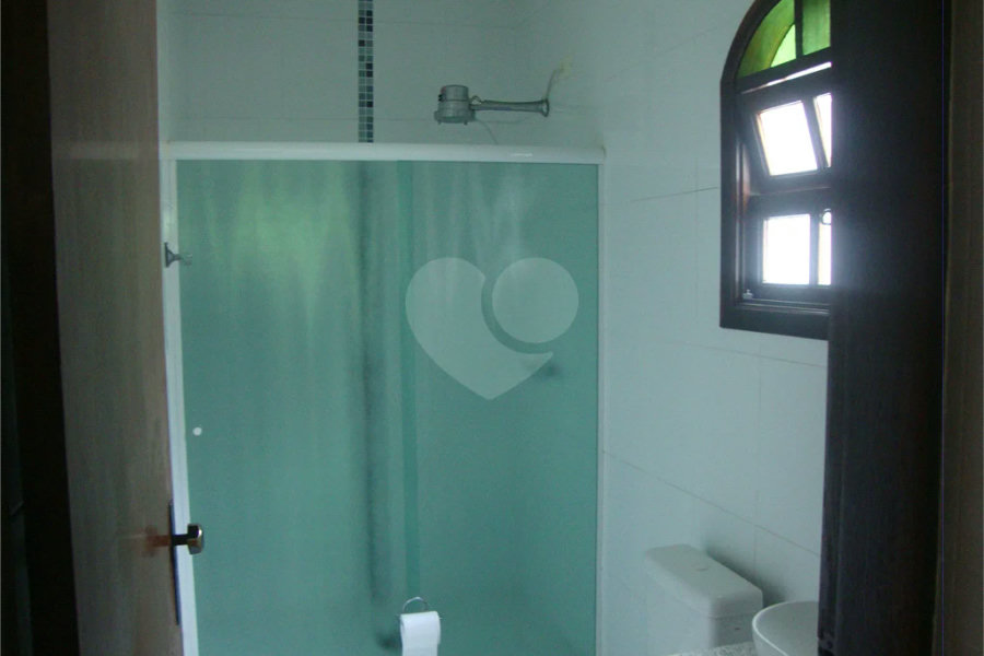 Chácara à venda com 5 quartos, sendo 2 suítes, em Jardim Arujá, Arujá, SP