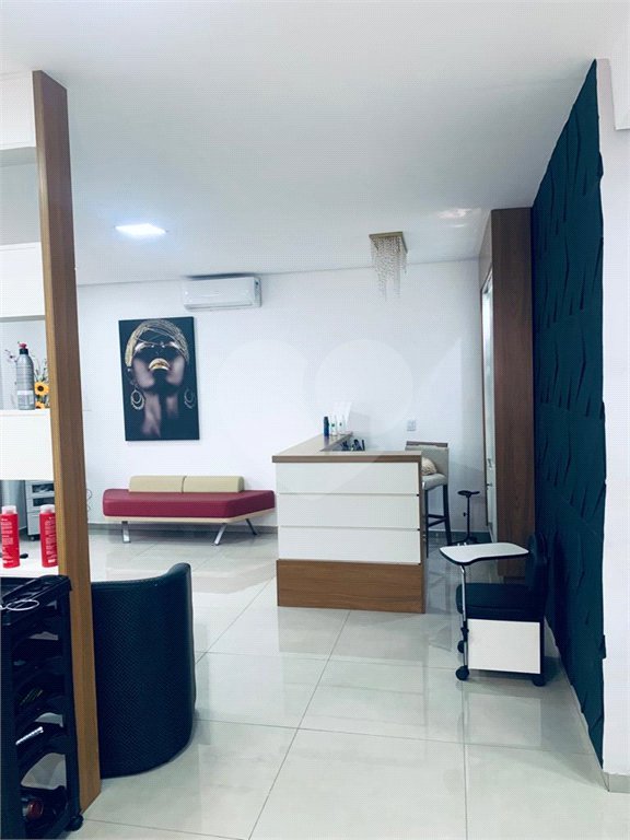 SALA COMERCIAL PROXIMO A UNIMED VILA NERY