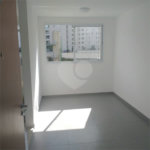 APARTAMENTO COM DOIS DORMITÓRIOS E UMA VAGA NA RAIMUNDO PEREIRA DE MAGALHÃES.