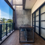 Itaim ! Studio ,muito bem localizado ! vaga de garagem !