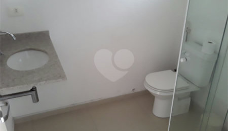 Sobrado à venda com 3 suítes em Mooca, São Paulo, SP