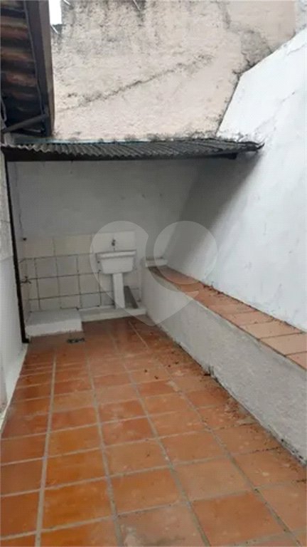 CASA A VENDA COM 125M², 2 DORMITÓRIOS, 1 BANHEIRO, 1 VAGA, TAUBATÉ/SP.