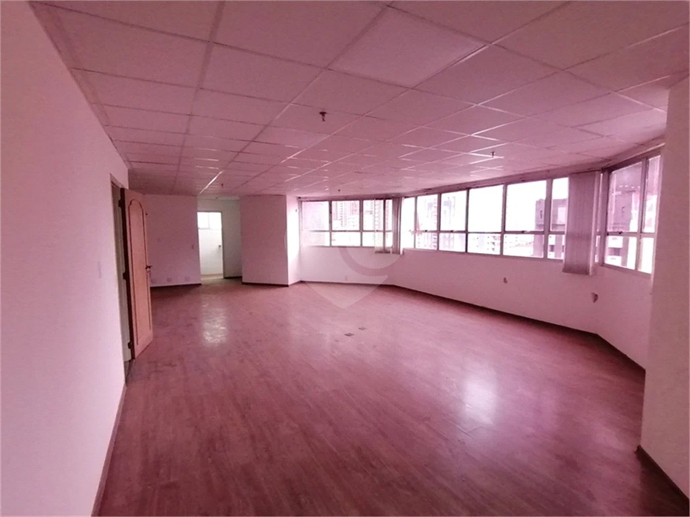 CONJUNTO COMERCIAL COM 130m2 VENDA/LOCAÇÃO NO CENTRO DE CAMPINAS