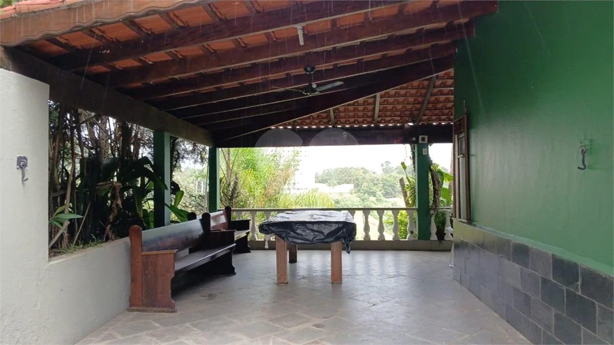 Chácara com Vista para a Represa de Igaratá + Piscina e Área Gourmet