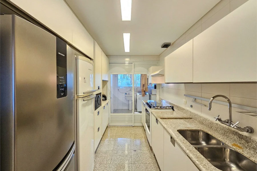 Apartamento à venda com 4 suítes em Riviera de São Lourenço, Bertioga, SP
