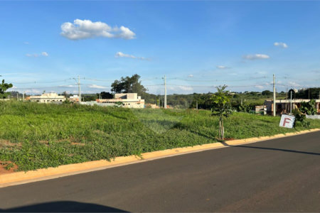 Lote de 300m², Residencial das Acácias