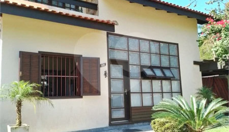 Casa à venda com 3 quartos, sendo 2 suítes,  em São Lourenço, Bertioga, SP