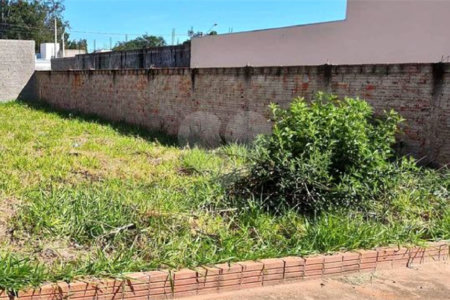 Terreno para venda no Parque dos Flamboyant