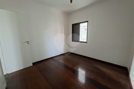 GRANDE OPORTUNIDADE DE COMPRA! APARTAMENTO DE 96m² NO CONDOMÍNIO CÓRSEGA