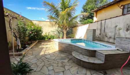 Casa à venda com 5 quartos, sendo 1 suíte,  no Centro, São João da Boa Vista, SP