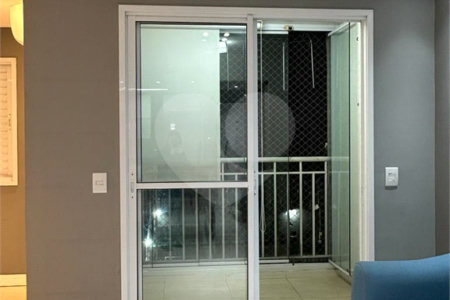 Apartamento MOBILIADO à venda. ÓTIMA OPORTUNIDADE!