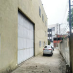 Galpão com 1155m² , 6 banheiros , sendo 2 vestiários , atualmente com 13 vagas , podendo chegar a 17 , à venda na Vila Principe de Gales em Santo André.