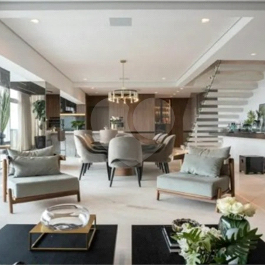 Deslumbrante apartamento duplex pronto para mudar no Itaim Bibi com 242M2, 2 suítes, 3 vagas