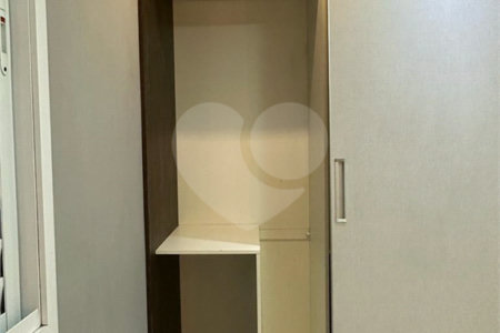 Apartamento MOBILIADO à venda. ÓTIMA OPORTUNIDADE!