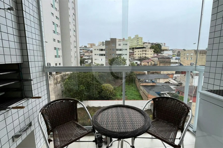 Apartamento à venda com 3 quartos, sendo 1 suíte, no Centro, Poços de Caldas - MG
