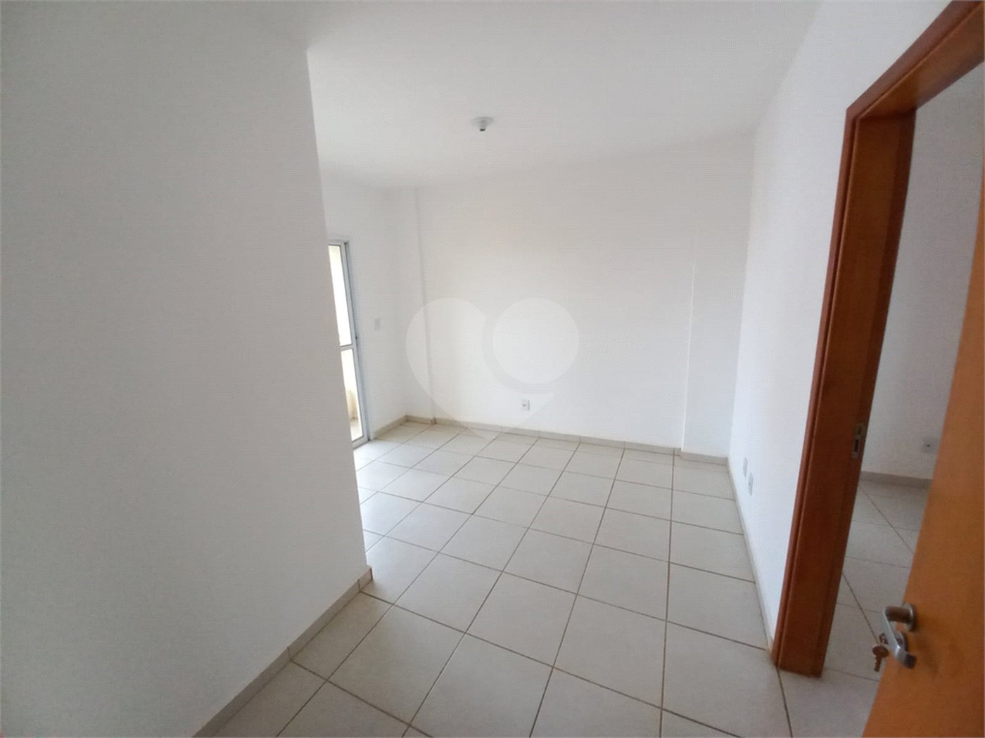 Apartamento no Condomínio Veneza