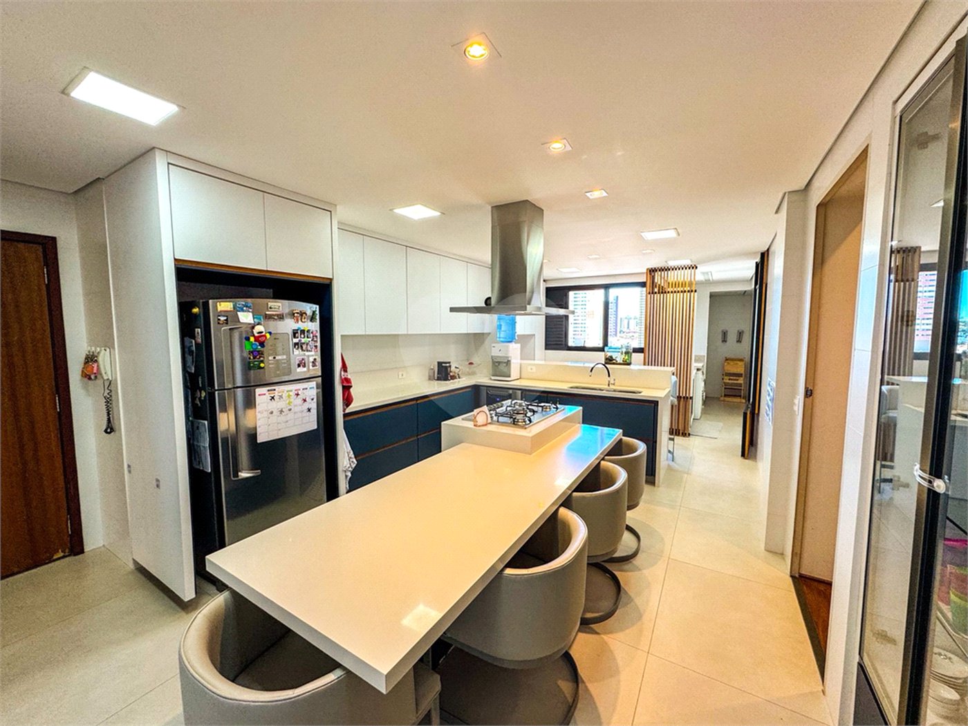 Apartamento à Venda no Centro de São Carlos - com 3 Suítes.
