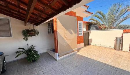 Casa à venda com 4 quartos, sendo 1 suíte,  em Mariluz, São Pedro, SP