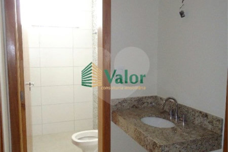 Casa no Condomínio Quebec, com 4 dormitórios, sendo 1 suíte.