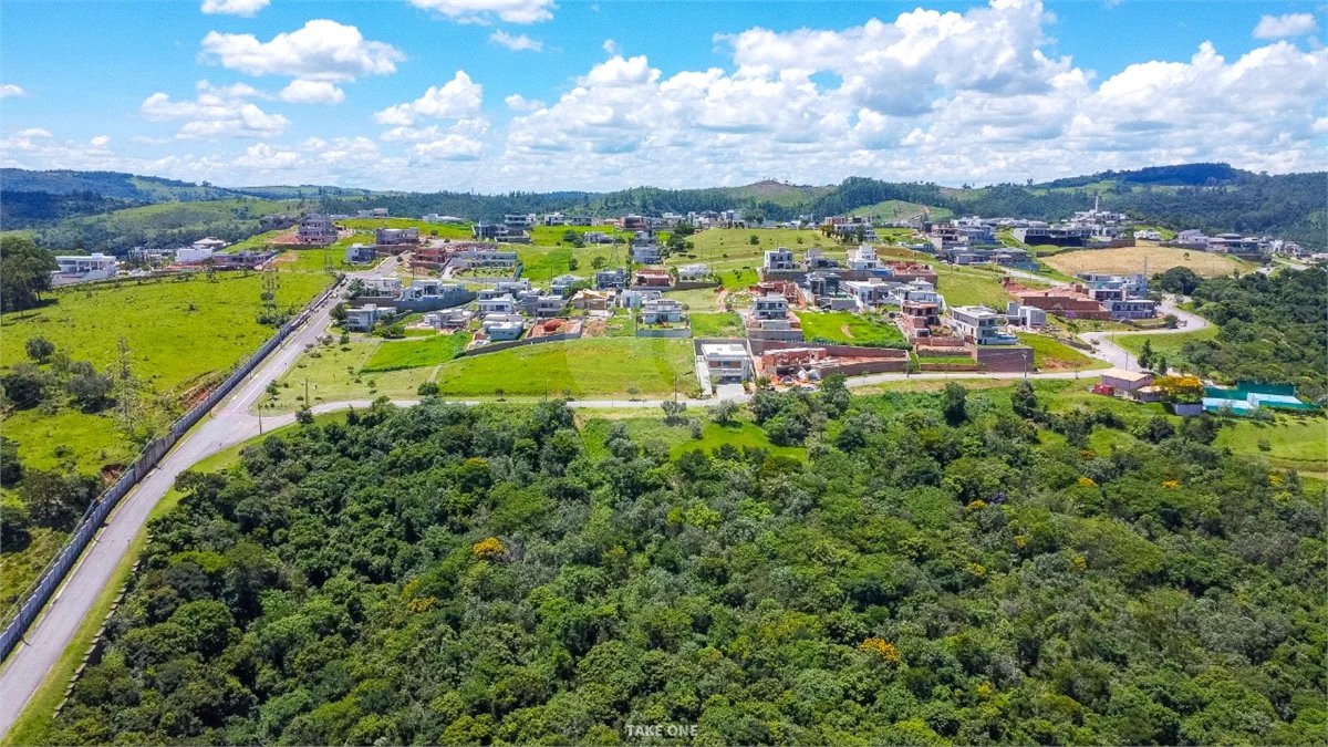 Terreno à venda no condomínio Residencial Campo de Toscana, Vinhedo - SP