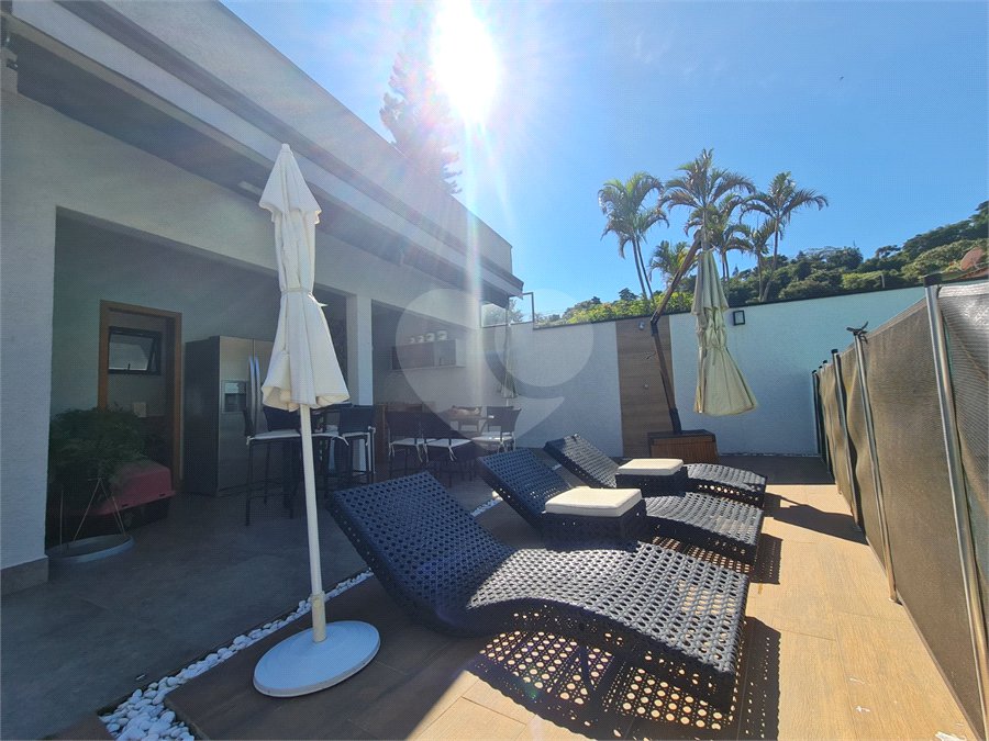 Casa com 4 dormitórios à venda, 214 m² por R$ 1.890.000 - Parque Arco Iris - Atibaia/SP