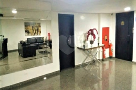 APARTAMENTO MOBILIADO, 1 DORMITORIO, FACIL fACESSO, 1 VAGA, LOCALIZAÇÃO EM MOEMA ÍNDIOS!!