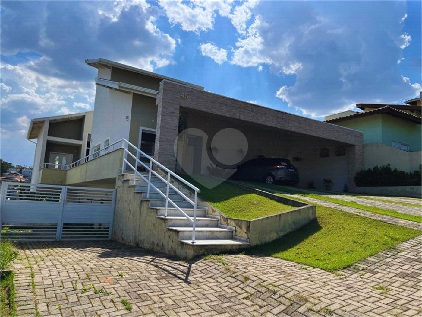 Apresento essa belíssima casa no Condomínio Delle Stelle - Louveira SP