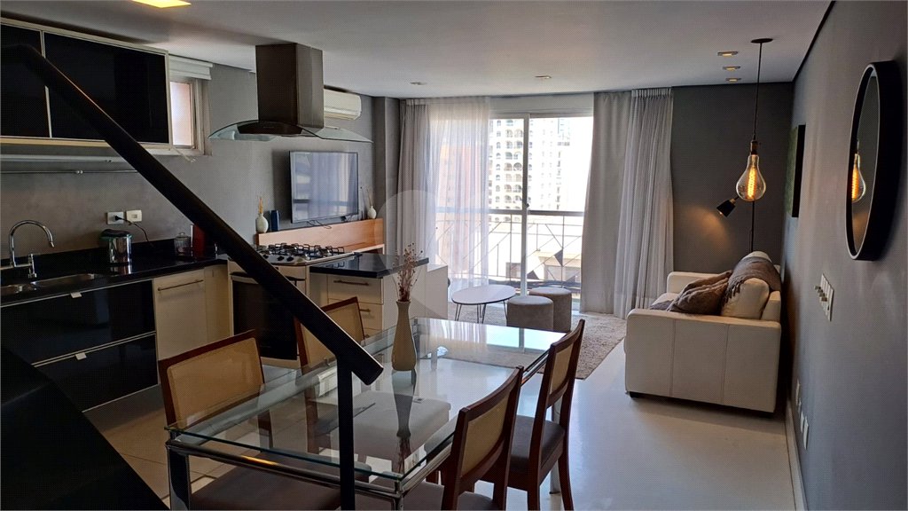 Apartamento duplex mobiliada para locação
