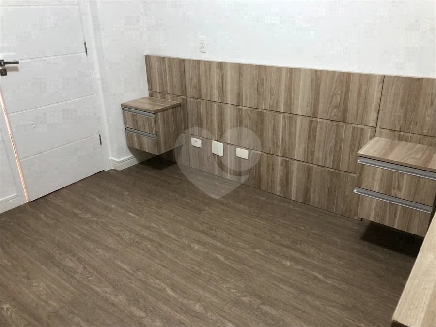 Lindo Apartamento com Varanda integrada