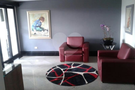 APARTAMENTO COM 4 DORMITÓRIOS E 4 VAGAS À VENDA NA MOOCA