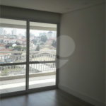 Condomínio Biografia Apartamento com 69m2 com 2 dormitórios e 1 vaga.Aceita Permuta