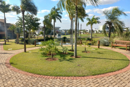 Terreno para venda no condomínio de alto padrão Damha Golf