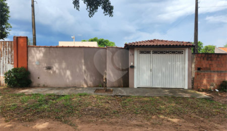 Casa à venda com 3 quartos em Lagoa Dourada, Brotas, SP