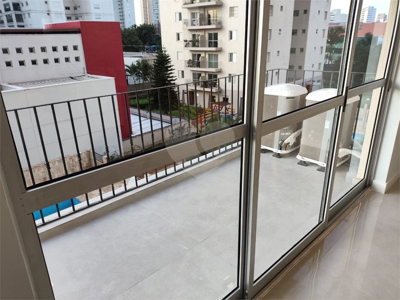 Belíssimo apartamento de 168,62m² no Belenzinho todo reformado com 3 dorm e 2 vagas .Aceita Permuta