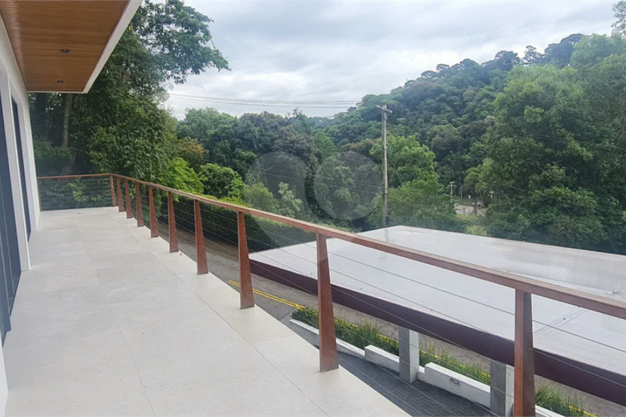 Casa à venda com 3 suítes no condomínio Alpes da Cantareira, Mairiporã - SP