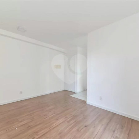 Apartamento com 41m² à venda na Saúde, 1 dormitório, 1 banheiro, 1 vaga, sacada, lazer