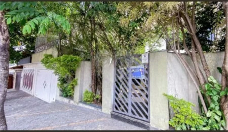 Casa à venda com 5 quartos, sendo 4 suítes,  em Jardim, Santo André, SP