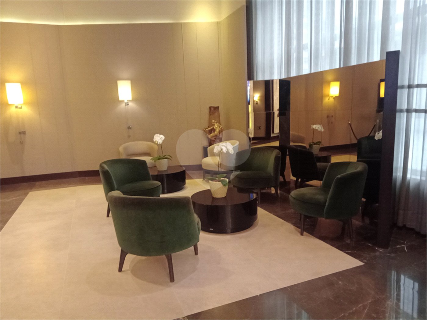 Excelente oportunidade para investidores - Flat a venda no sistema pool do hotel Ca'd'oro.