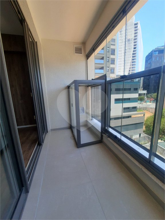 Studio na Vila Madalena ao lado do metro