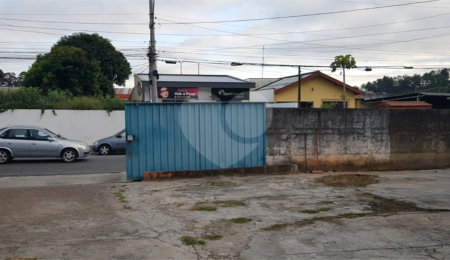 Casa à venda com 3 quartos, sendo 1 suíte,  em Residencial Burch, Louveira, SP