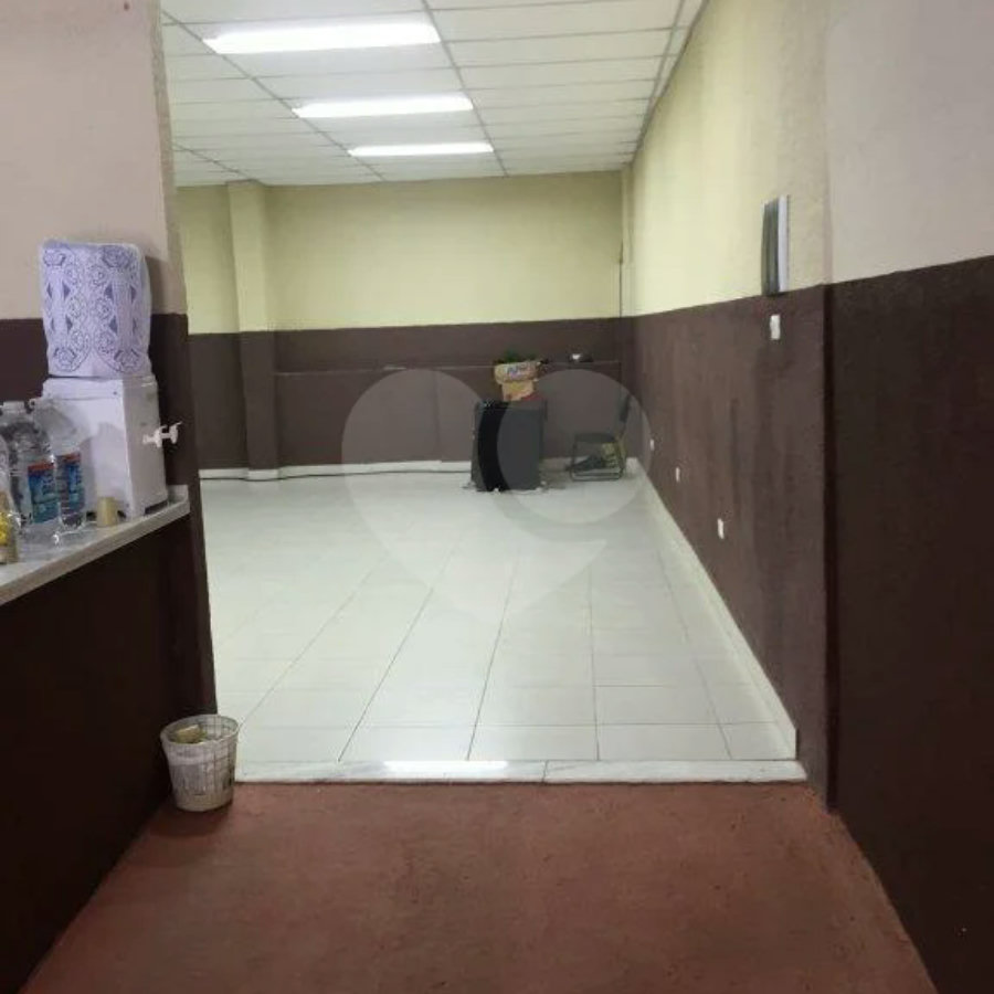 Salão comercial de 200m2 para locação na Mooca