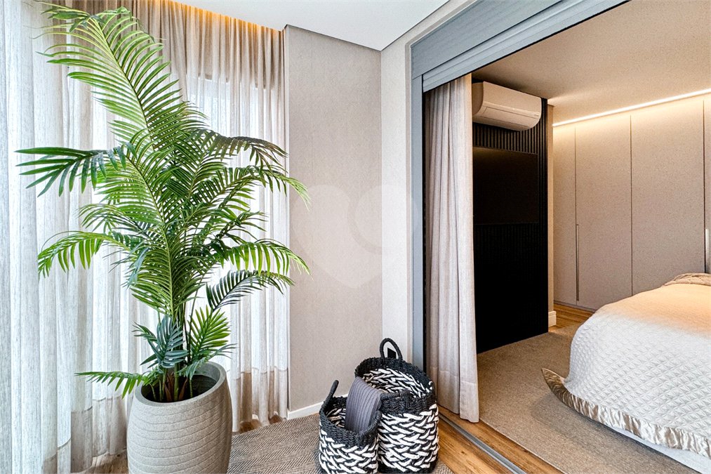 Apartamento à venda com 3 suítes em Chácara Santo Antônio, São Paulo, SP
