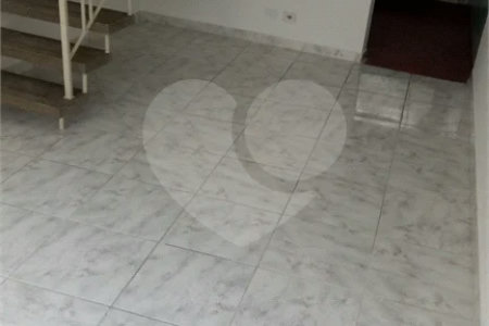 Sobrado a venda