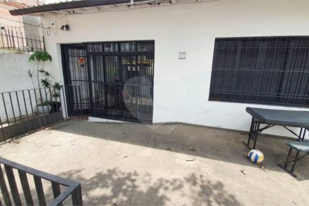 Casa na Vila Monte Alegre com 330m²