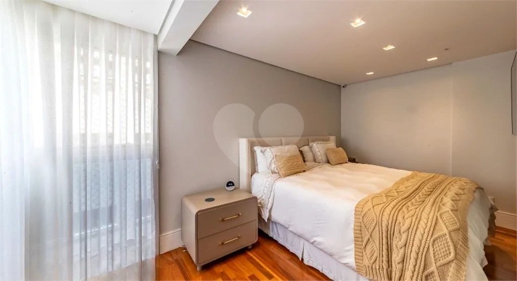 Apartamento à Venda - Santa Cecília, 3 Quartos, 160m2 Este espaçoso apartamento de 162 m² oferece uma combinação perfeita de conforto e localização privilegiada!!