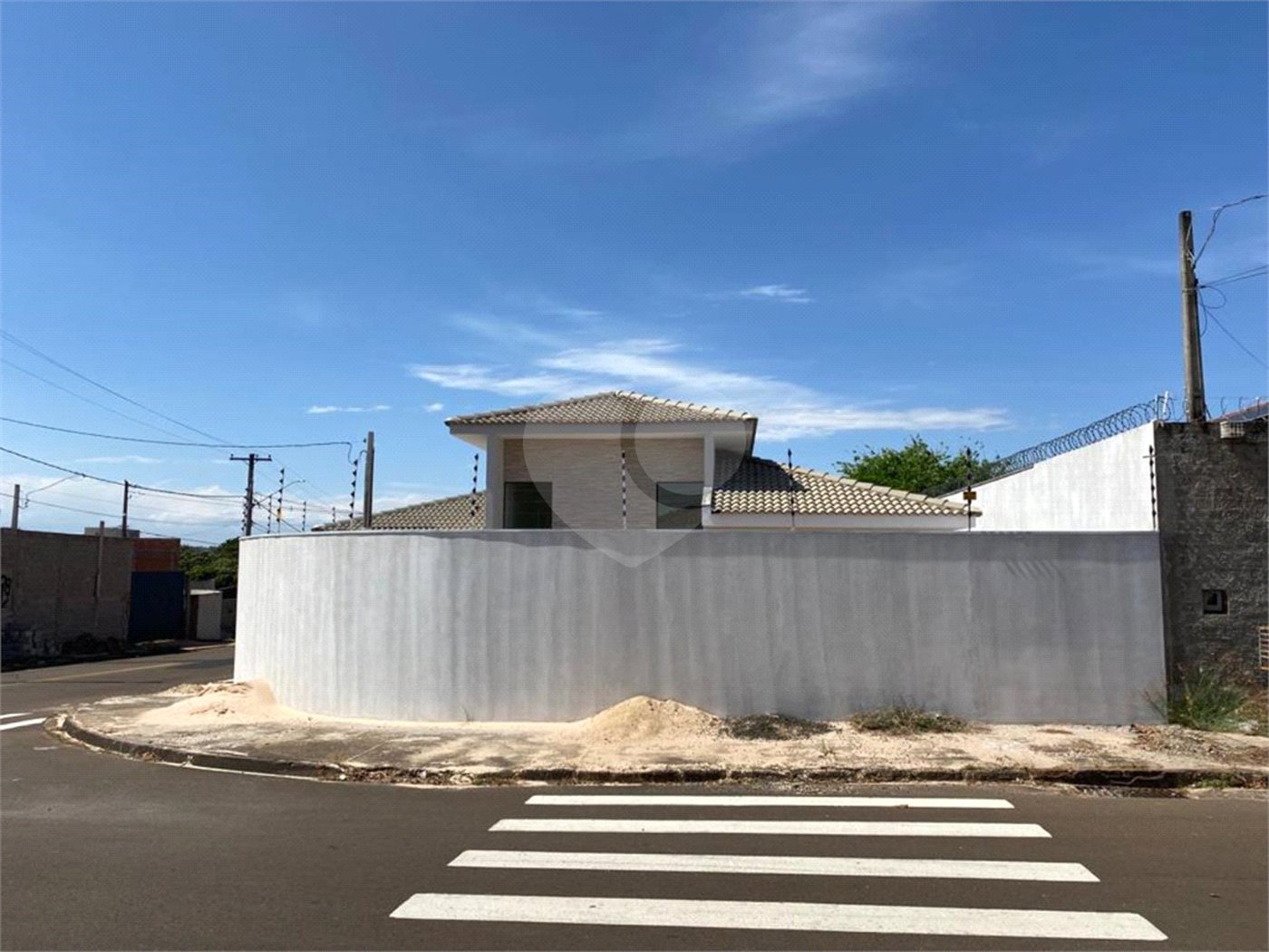 Casa térrea nova para venda no Parque Belvedere