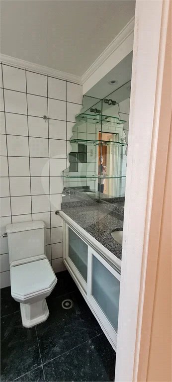 Apartamento 2 quartos (1suíte) 1 vaga na rua Piracema próximo a Saint Tropez